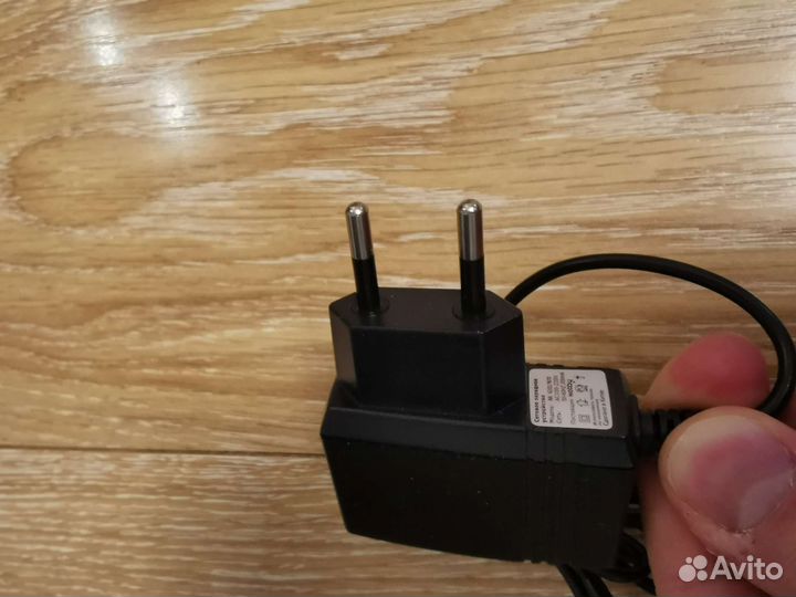 Зарядное устройство для телефона Nokia (тонкая)