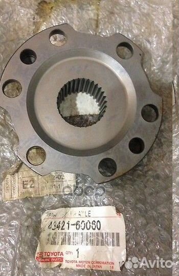 Фланец ступицы шлицевой 4342160060 toyota