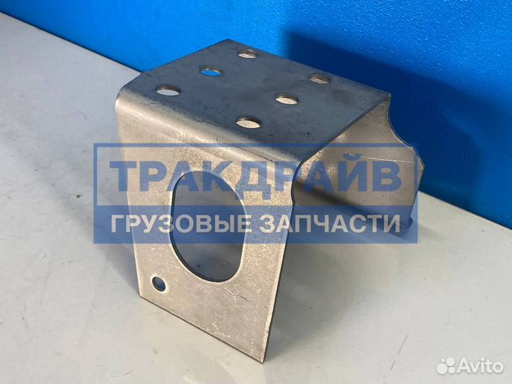 Правый кронштейн противоподката Даф Хф105
