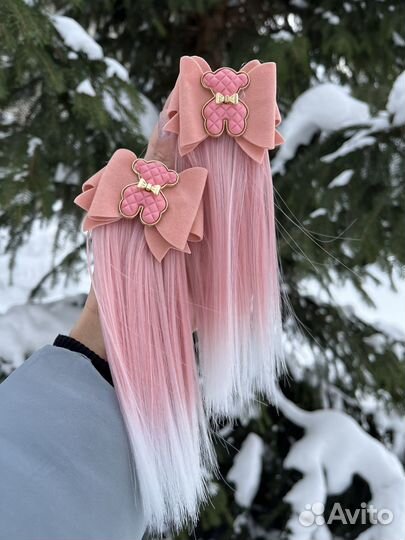 Банты с прядями
