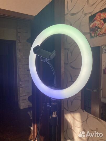 Кольцевая лампа со штативом