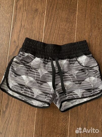 Шорты спортивные женские