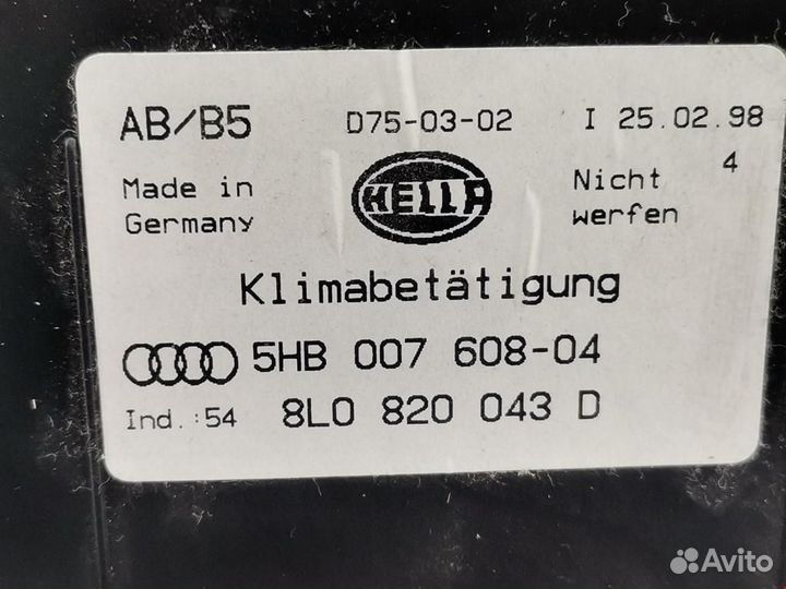 Блок управления печки / климат-контроля Audi A4