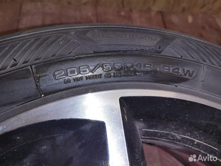 Goodyear EfficientGrip 205/55 R16 W