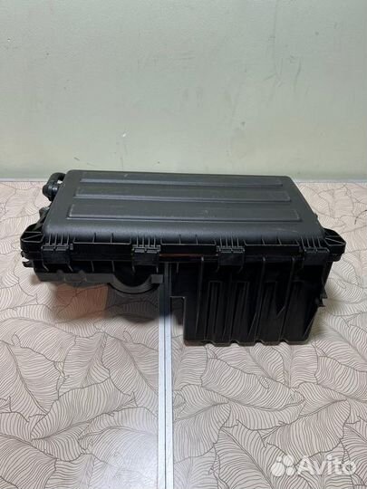 Корпус воздушного фильтра Volkswagen Polo седан