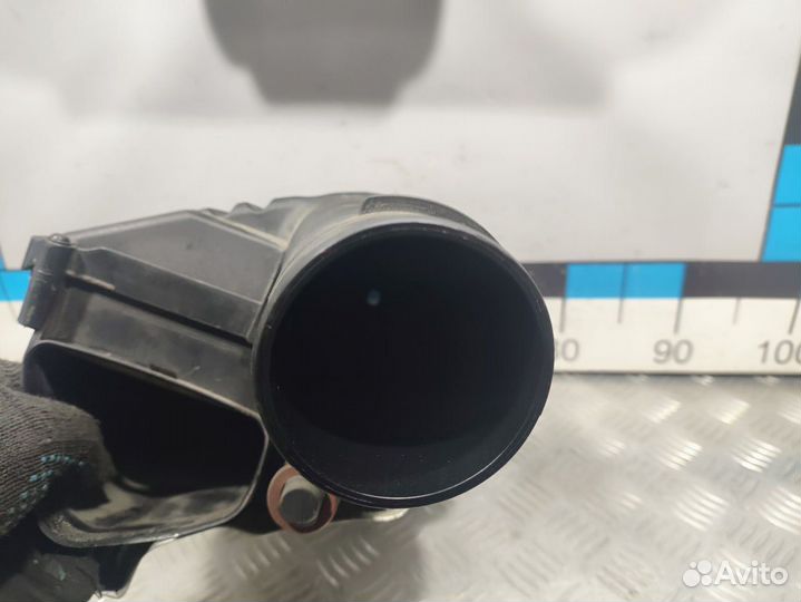 Б/У Корпус воздушного фильтра Mercedes#001