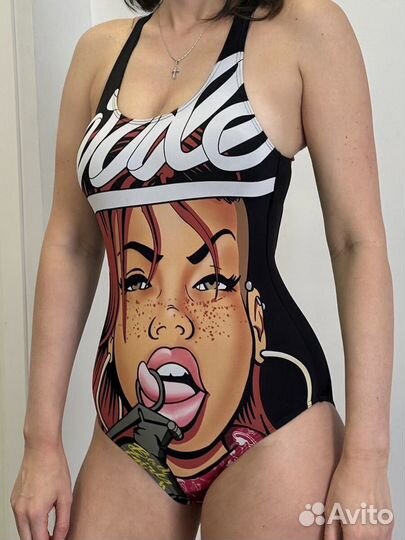 Купальник женский слитный 42