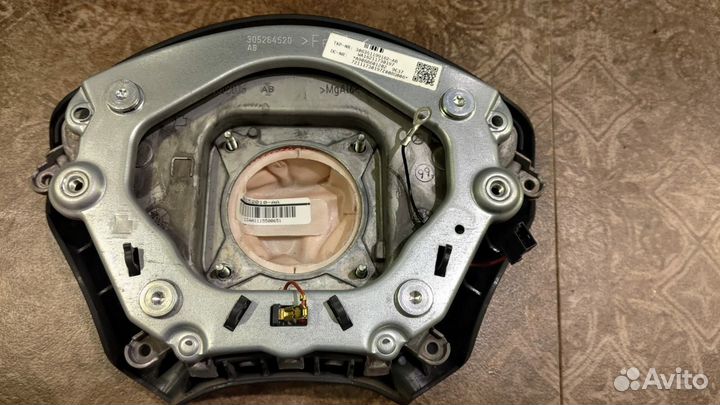 Панель приборов, подушка руля, рамка 2din