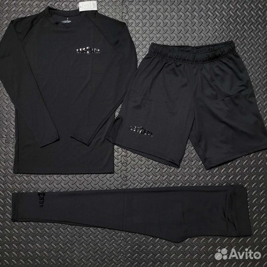 Рашгарды, компрессионная одежда в ассортименте от