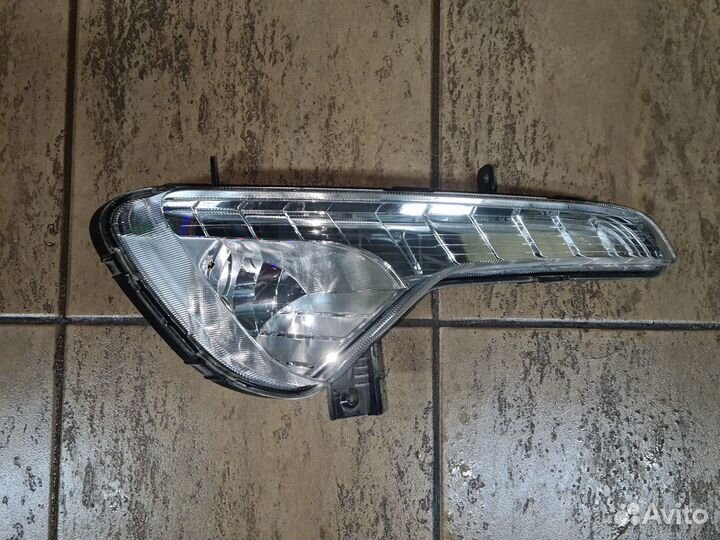 Фара противотуманная передняя правая Kia Sportage