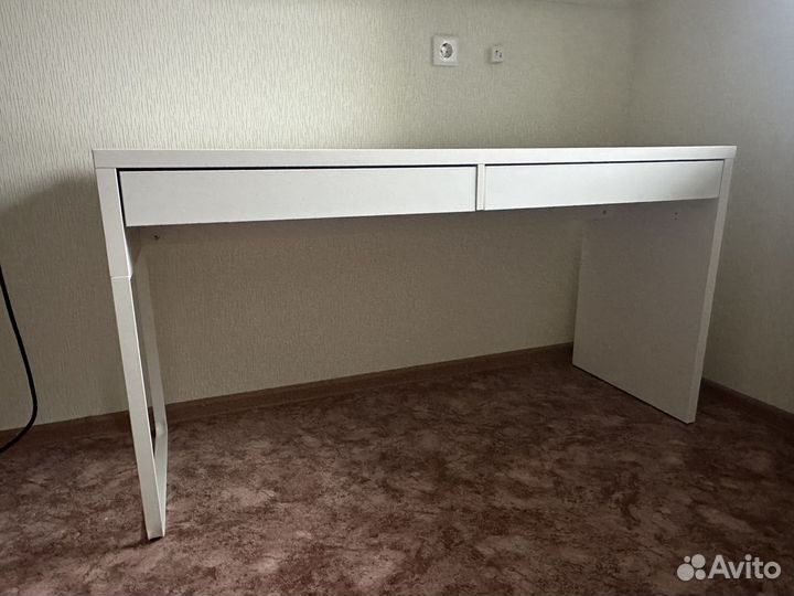 Письменный стол IKEA микке