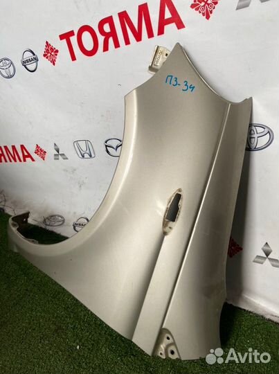 Крыло переднее левое Toyota Vitz NCP10