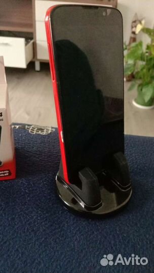 Держатель телефона на торпеду