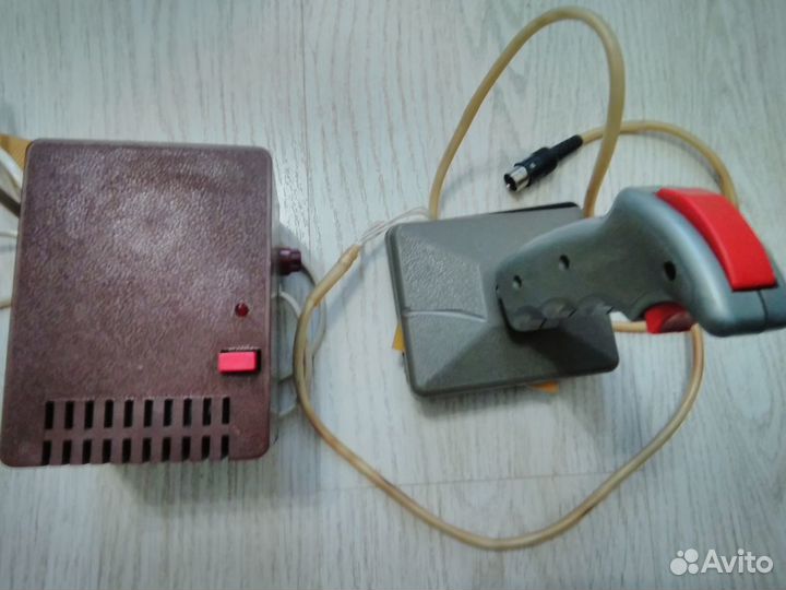 Ретро ноут TravelMate 4 компьютерное прошлого века