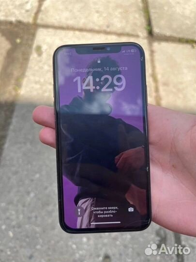 iPhone X, 64 ГБ