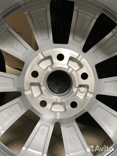 Новые Skoda Karok R16