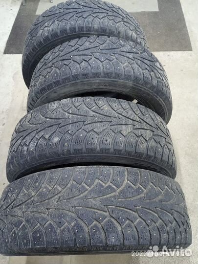 Hankook Winter I'Pike 215/60 R17 95T