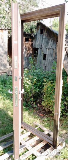 Дверь входная металлическая