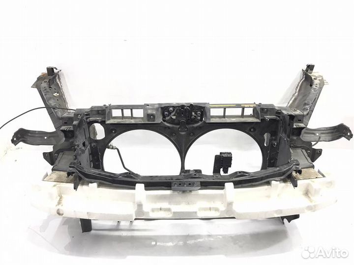 Рамка радиатора Nissan Teana