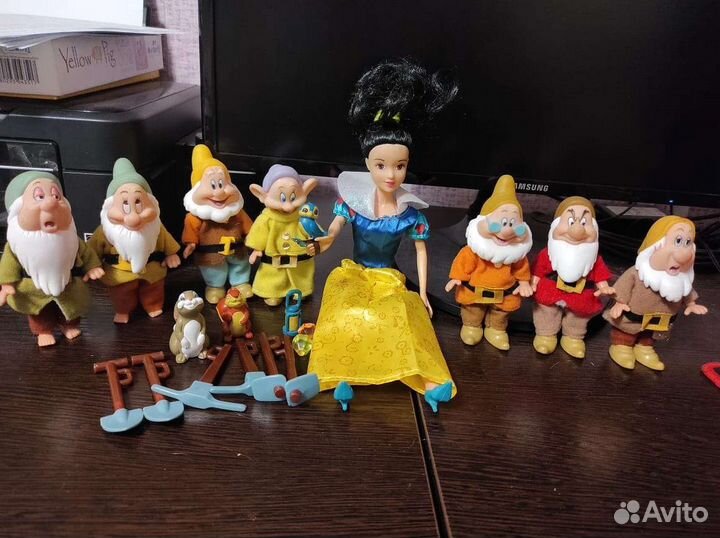 Белоснежка и 7 гномов Disney