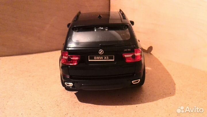 Модель а/м BMW X5 радиоуправляемая