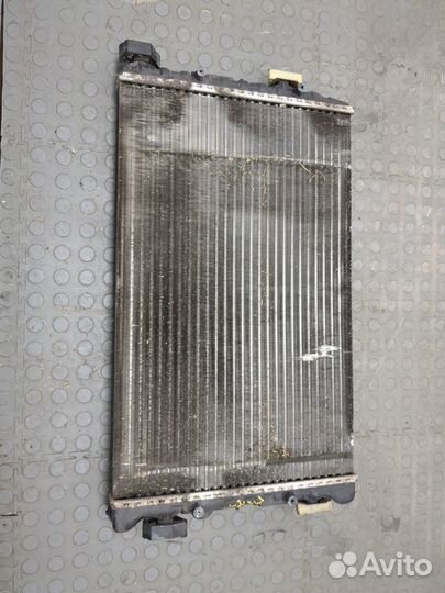 Радиатор охлаждения двигателя Skoda Fabia, 2008