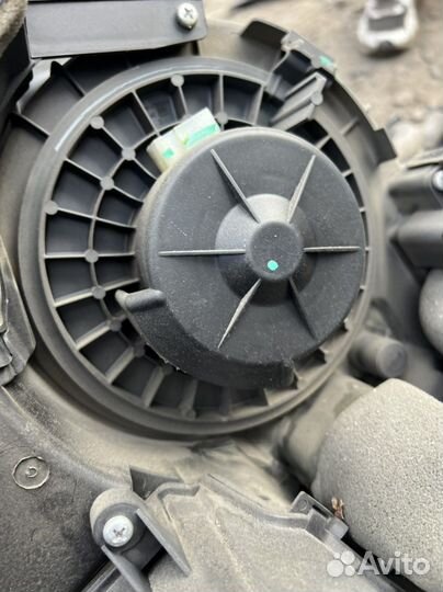 Моторчик печки nissan Tiida c11 европа