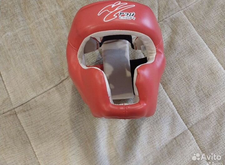 Боксерский шлем