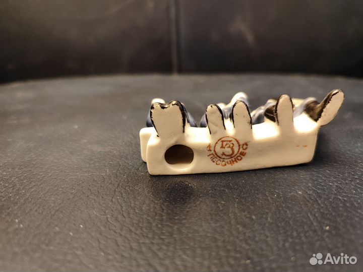 Фарфоровая статуэтка-ссср,Песочное,5 см