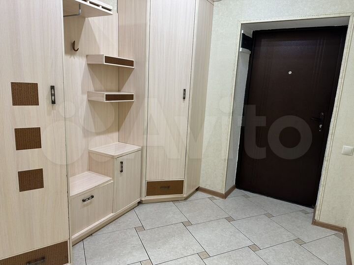 1-к. квартира, 50 м², 3/9 эт.
