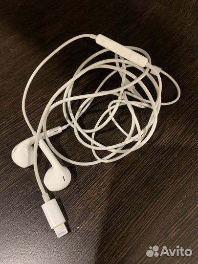 Наушники apple