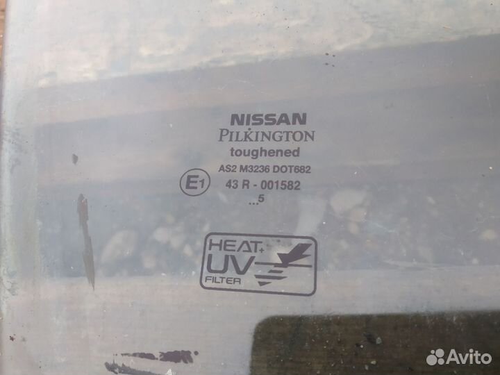 Стекло дверное переднее правое Nissan Almera N16