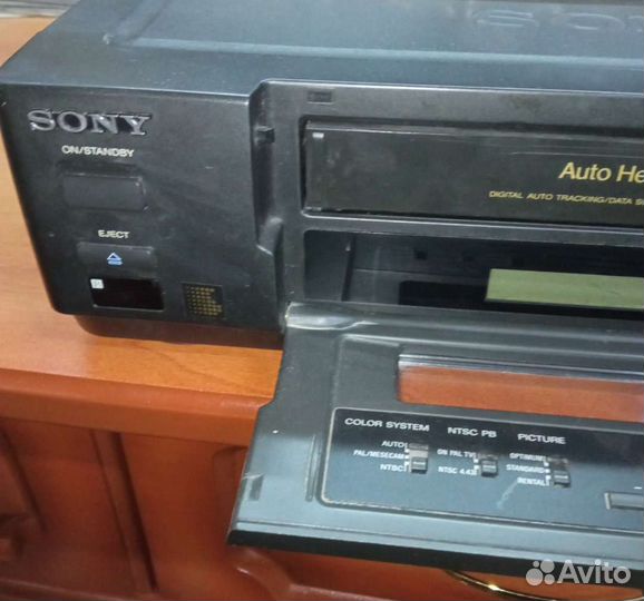 Видеомагнитофон sony