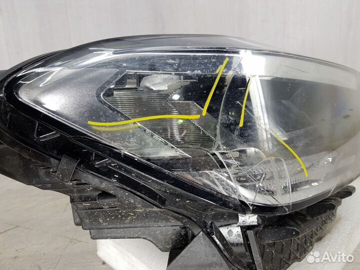 Фара правая Volkswagen Polo 2020