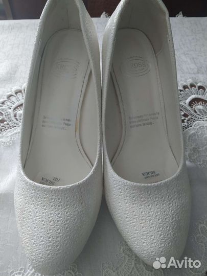 Свадебные туфли, кринолин