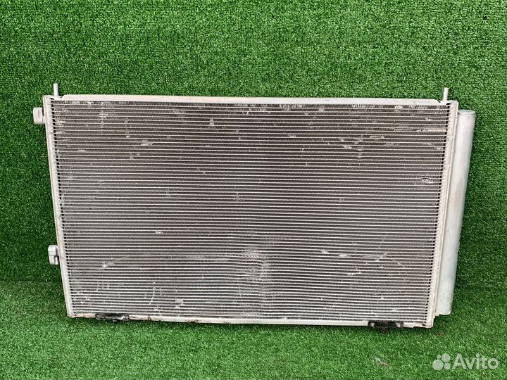 Радиатор кондиционера Rav-4 CA40 12-нв 8846042110