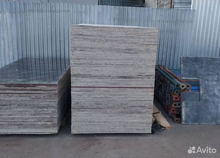 Фанера ламинированная 18 мм 610*2440