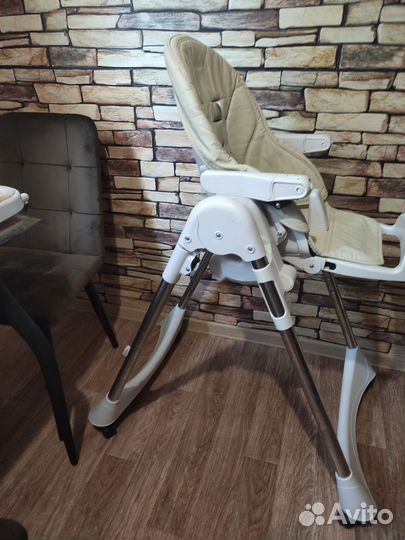 Стульчик для кормления Tommy