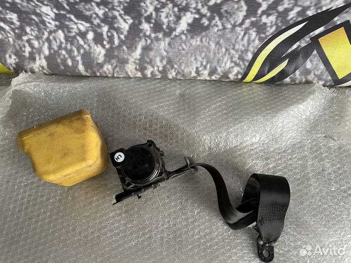 Ремень безопасности задний левый Polo 5 Rapid