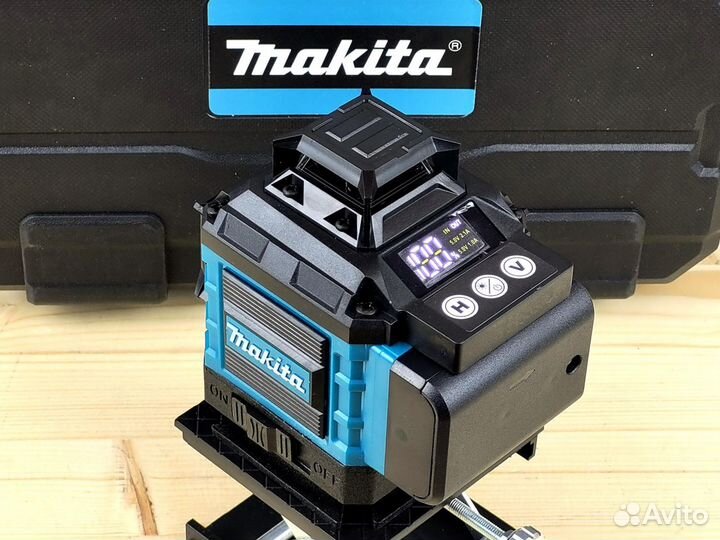 Лазерный уровень Makita 16 лучей с дисплеем