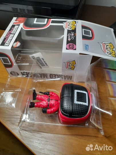 Funko POP Squid Game Masked Manager (1231)