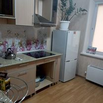 2-к. квартира, 56 м², 1/10 эт.