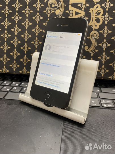 iPhone 4S, 16 ГБ