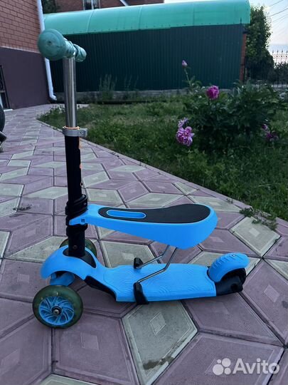 Самокат детский с сиденьем