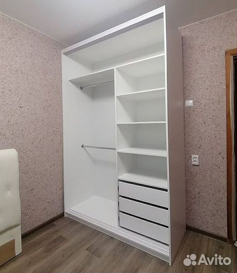 Шкаф в детскую
