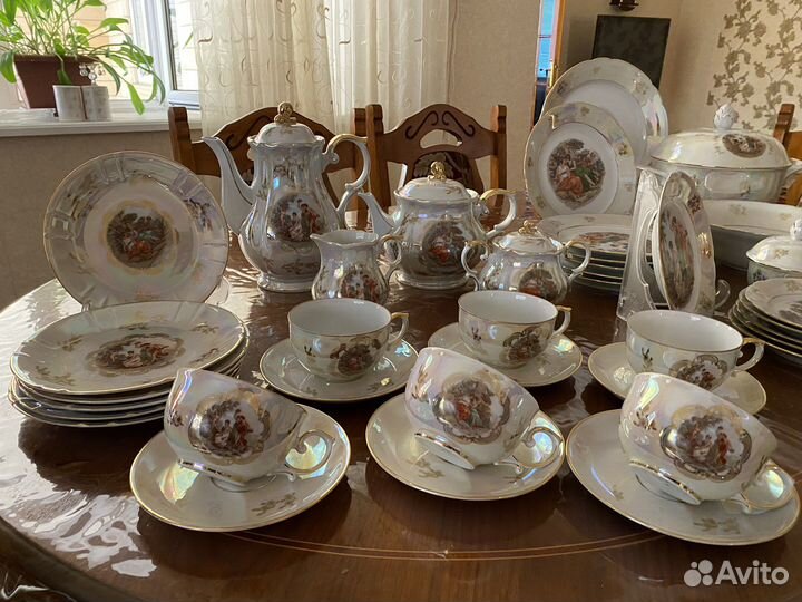 Сервиз чайный и обеденный
