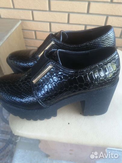 Ботинки женские 38 размера