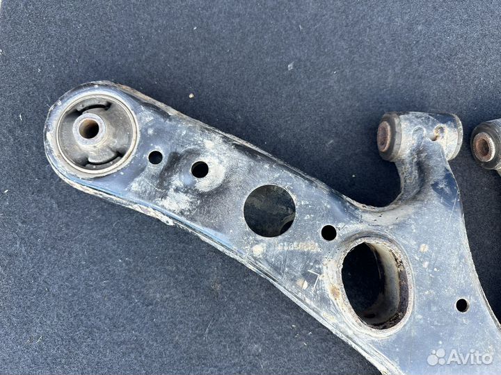 Передний рычаг Lexus NX