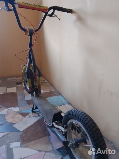 Продаю самокат Б/У
