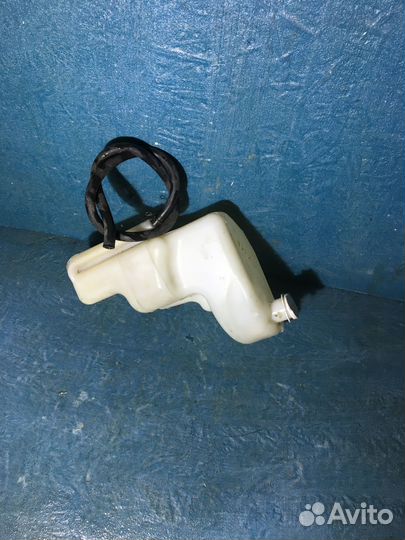 Бачок расширительный Mitsubishi Lancer 2008 MN1560